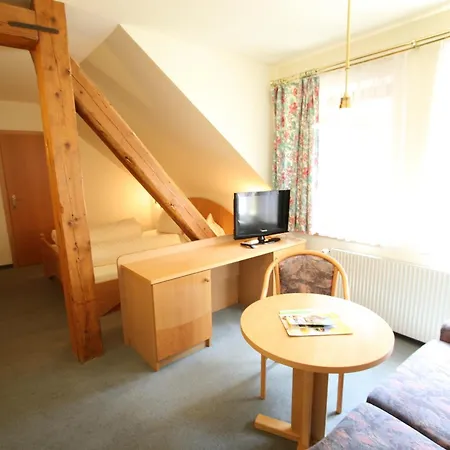 Kreinerhof - Self Check In Moeglich Otel 3*