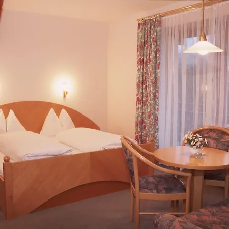 Kreinerhof - Self Check In Moeglich Otel