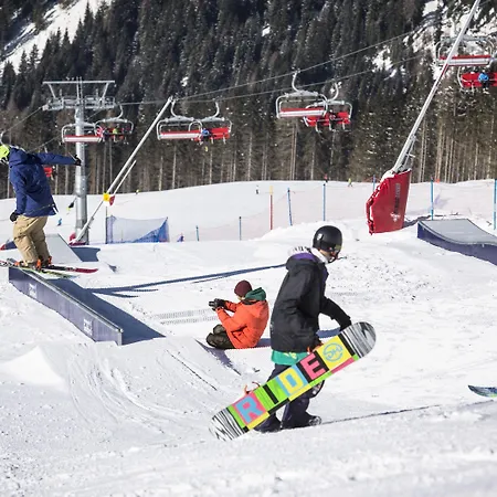 Kreinerhof - Self Check In Moeglich Otel