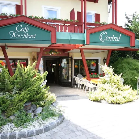 Kreinerhof - Self Check In Moeglich Hotel